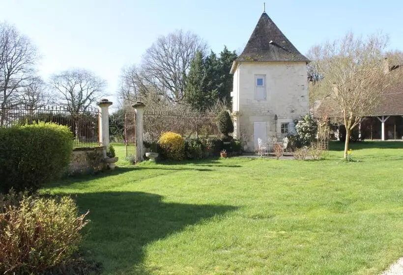 ベッドアンドブレックファースト Manoir De La Foulquetiere