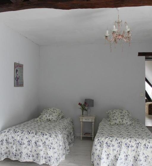 مبيت وإفطار Manoir De La Foulquetiere