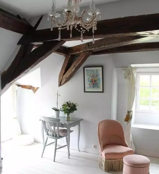 ベッドアンドブレックファースト Manoir De La Foulquetiere