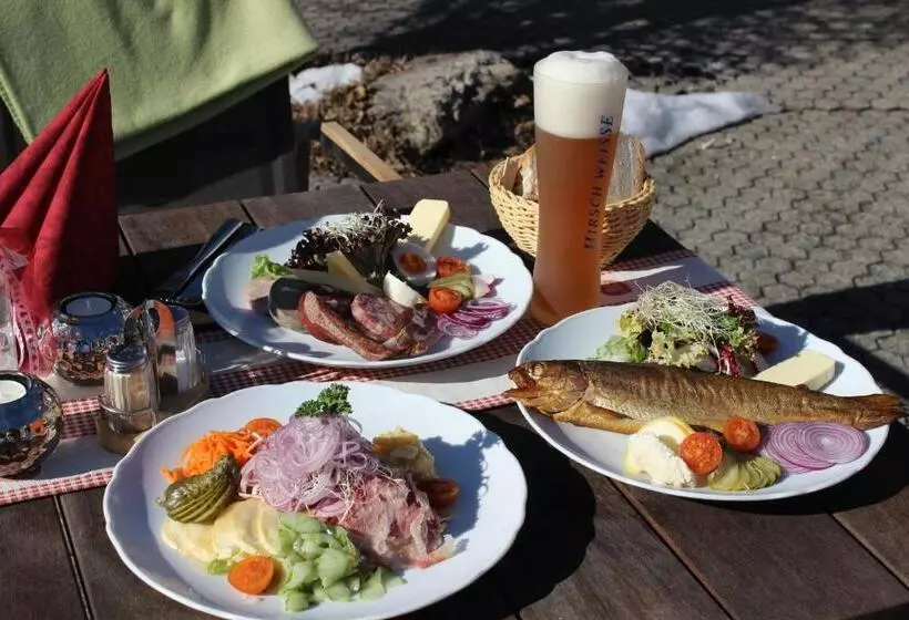 Gasthaus Hotel Zum Kreuz