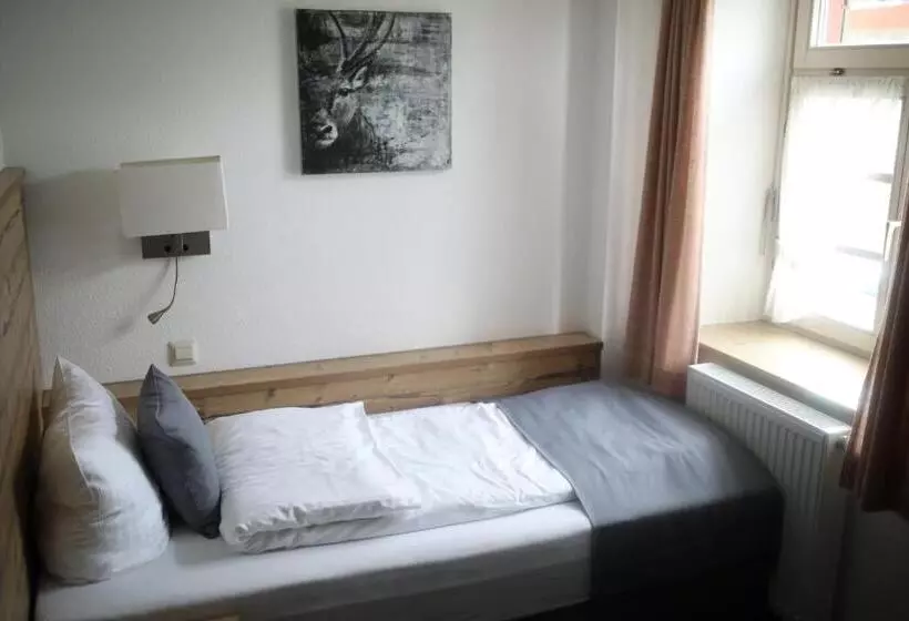 Gasthaus Hotel Zum Kreuz