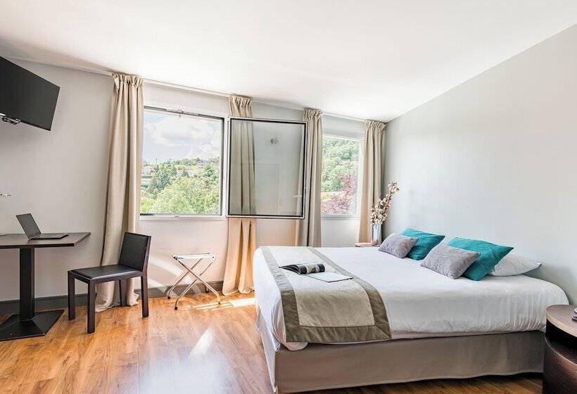 ホテル Le Place Neuve