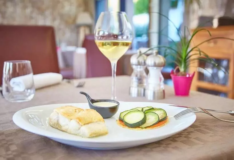 ホテル Le Place Neuve