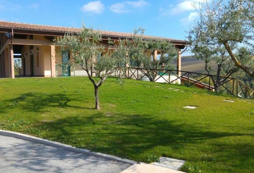 בית מלון כפרי Le Vigne Di Clementina Fabi