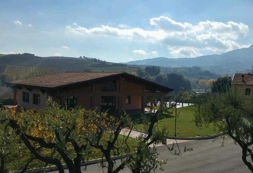 בית מלון כפרי Le Vigne Di Clementina Fabi