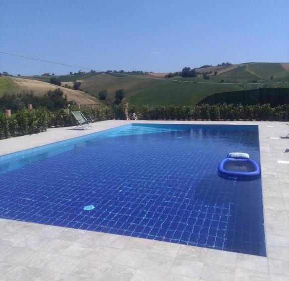 בית מלון כפרי Le Vigne Di Clementina Fabi