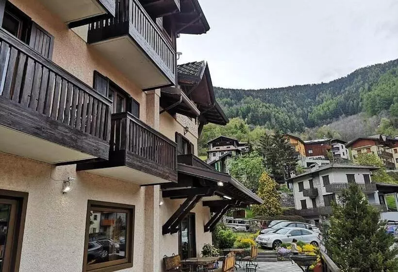 Hotelli Albergo Quai