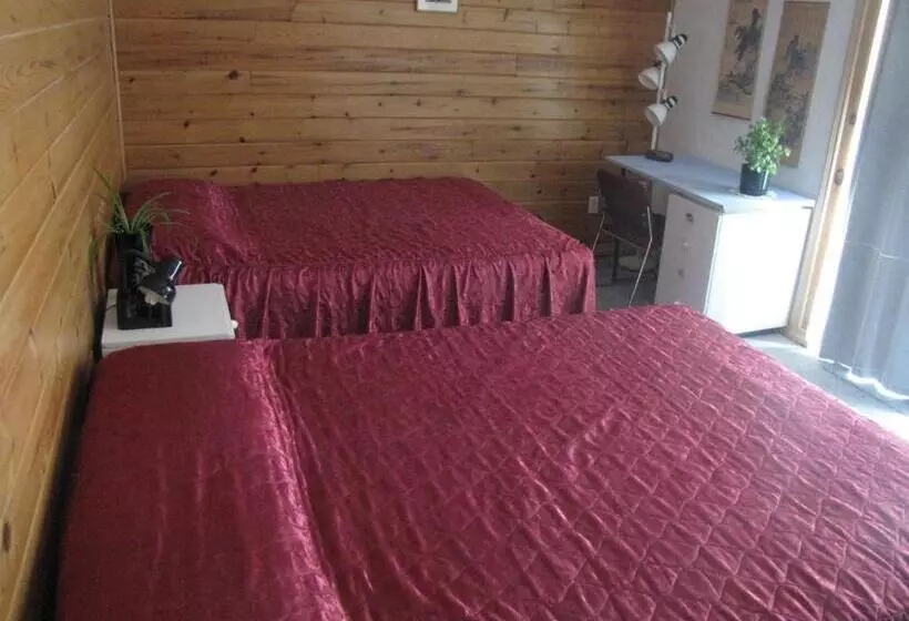 Hotelli Quiet Bay Inn & Café