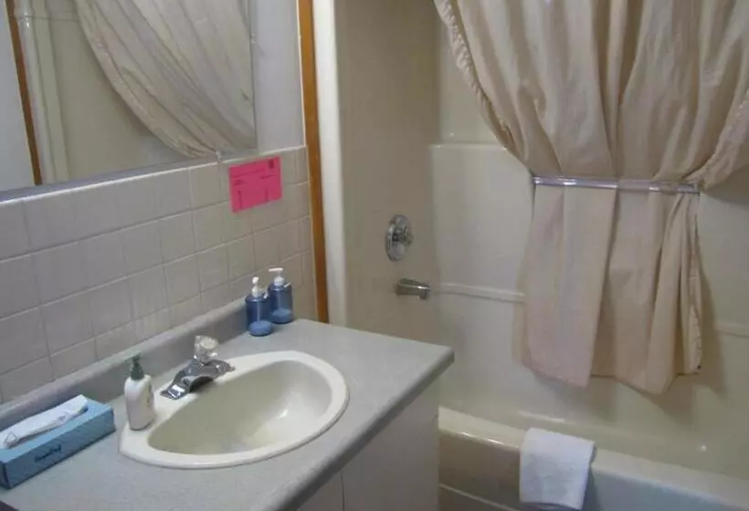 Hotelli Quiet Bay Inn & Café