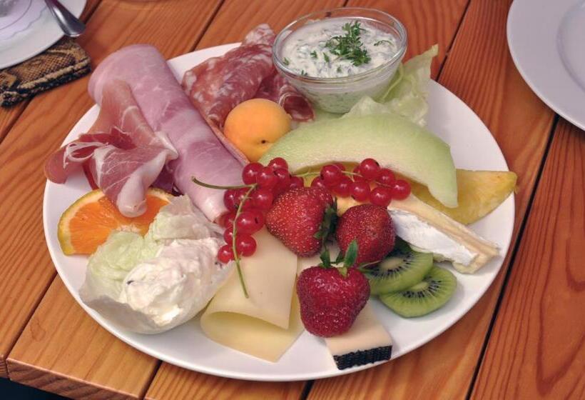 Отель Restaurant Haus Keller