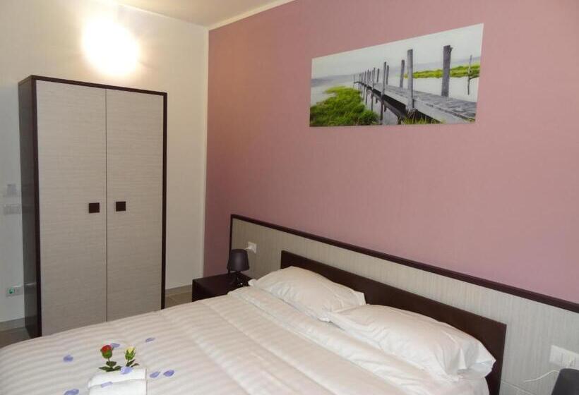 פנסיון Affittacamere Rooms Di Matteo