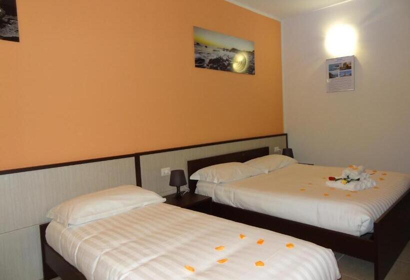 פנסיון Affittacamere Rooms Di Matteo