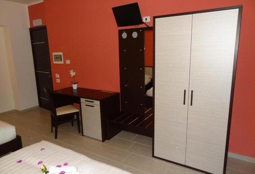 פנסיון Affittacamere Rooms Di Matteo