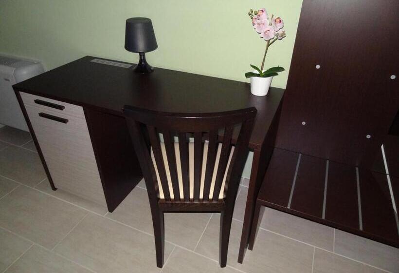 פנסיון Affittacamere Rooms Di Matteo