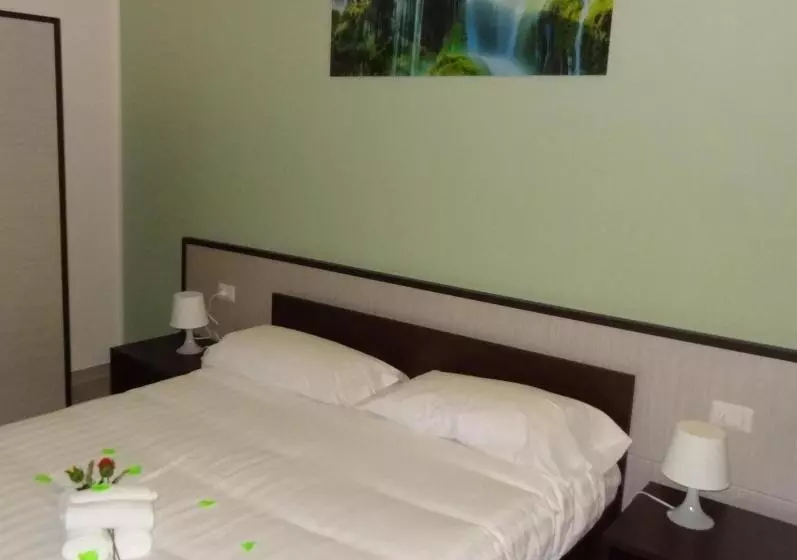 ペンション Affittacamere Rooms Di Matteo