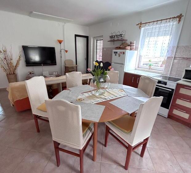 פנסיון Diókert Vendégház