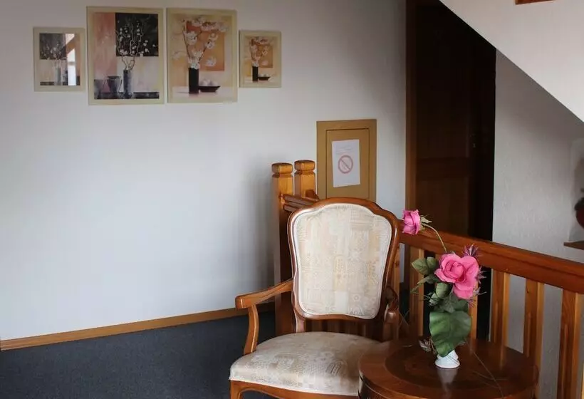 Majatalo Gäste Haus Rösch