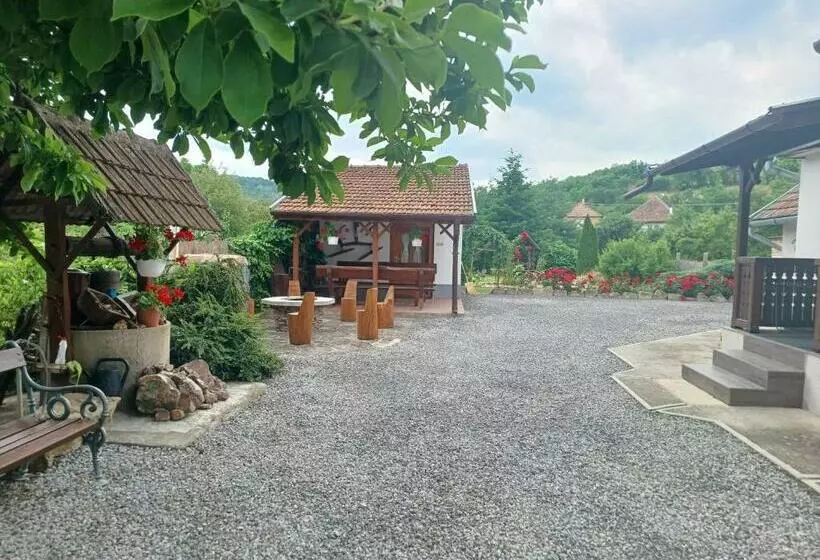 Majatalo Kazsimér Vendégház