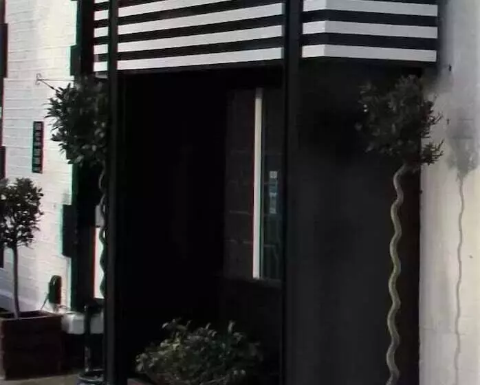 Bed and Breakfast The Firs Lodge