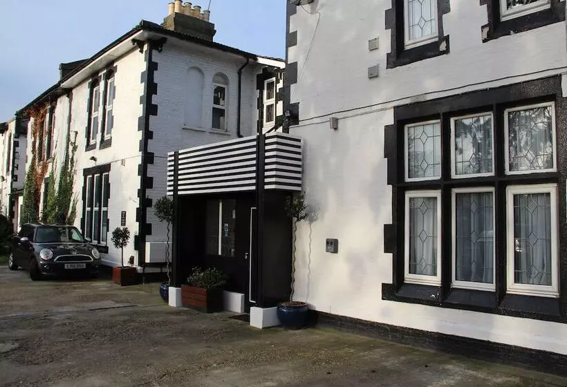 Bed and Breakfast The Firs Lodge