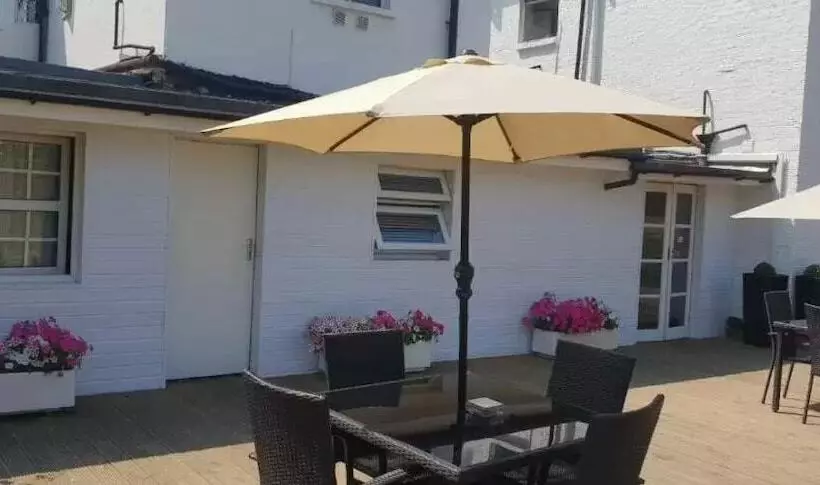 Bed and Breakfast The Firs Lodge