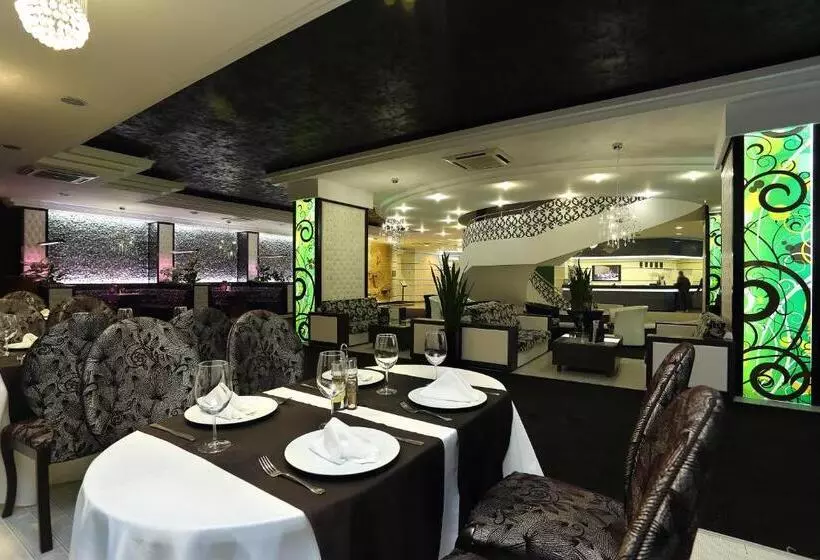 Grand Hotel Shumen