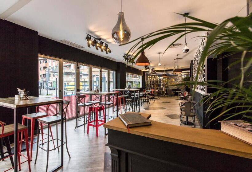 فندق Clement Barajas