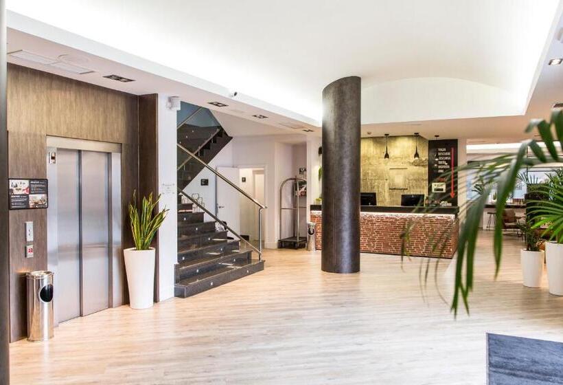 فندق Clement Barajas