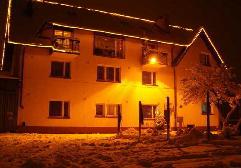 בית מלון כפרי Daisy Budget