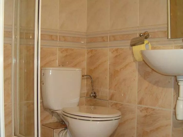 فندق Daisy Budget