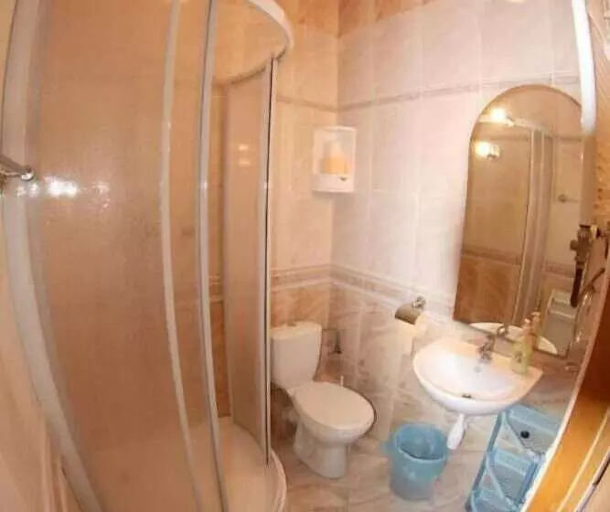 فندق Daisy Budget