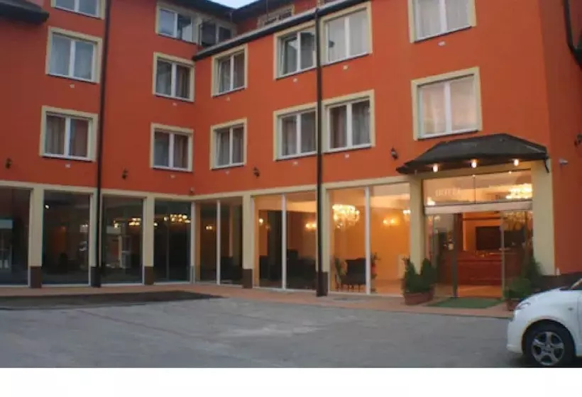 فندق Daisy Budget