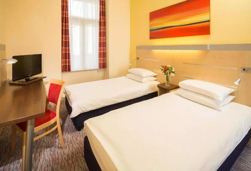 هتل Exe City Park