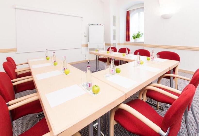 هتل Exe City Park