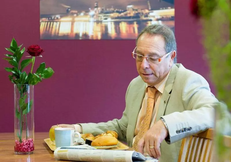 酒店 Ibis Liege Seraing