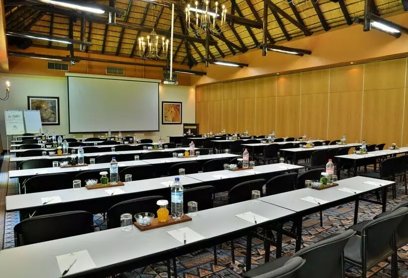 호텔 Kwa Maritane Bush Lodge