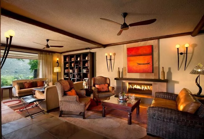 호텔 Kwa Maritane Bush Lodge