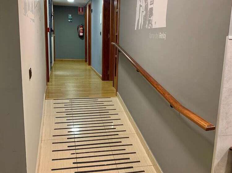 هتل Los Templarios