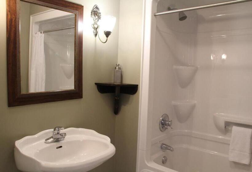 Szálloda Lynwood Inn