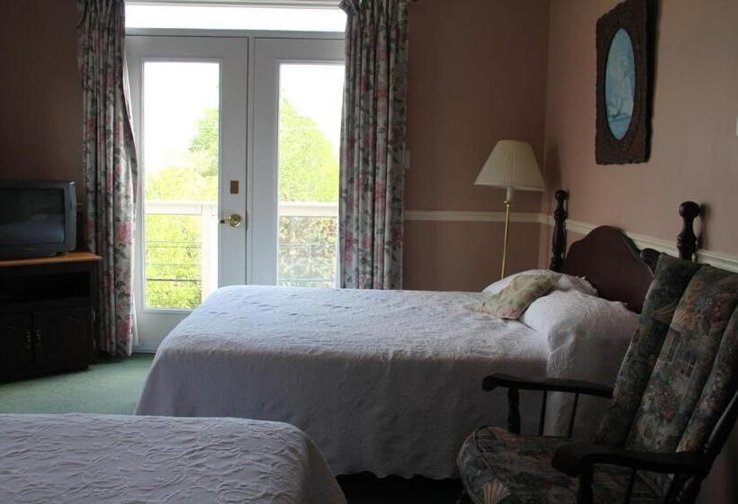 Szálloda Lynwood Inn