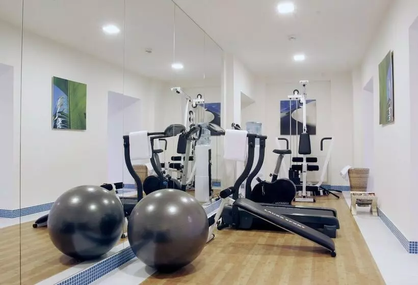 هتل Mamaison Residence Sulekova Bratislava