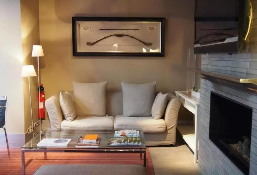 هتل Porte De Versailles