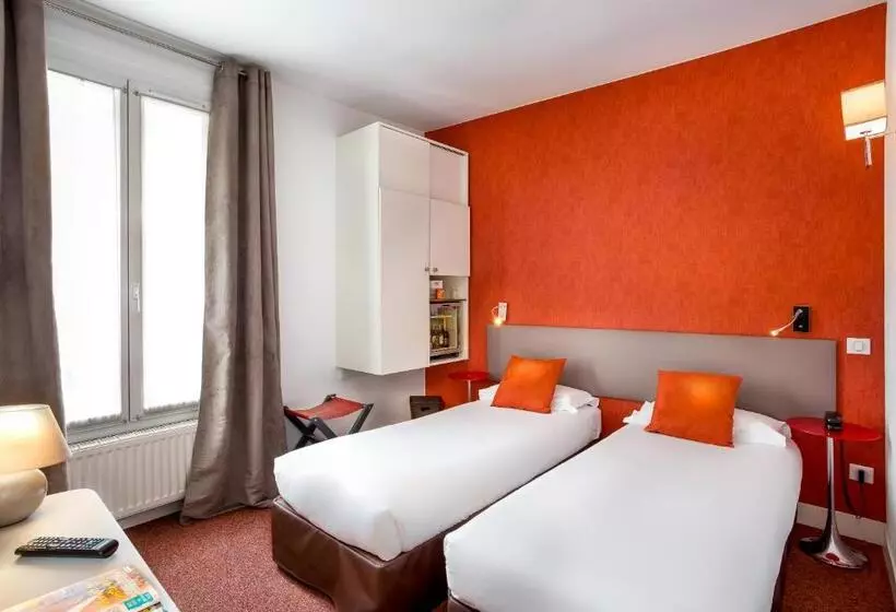 هتل Porte De Versailles