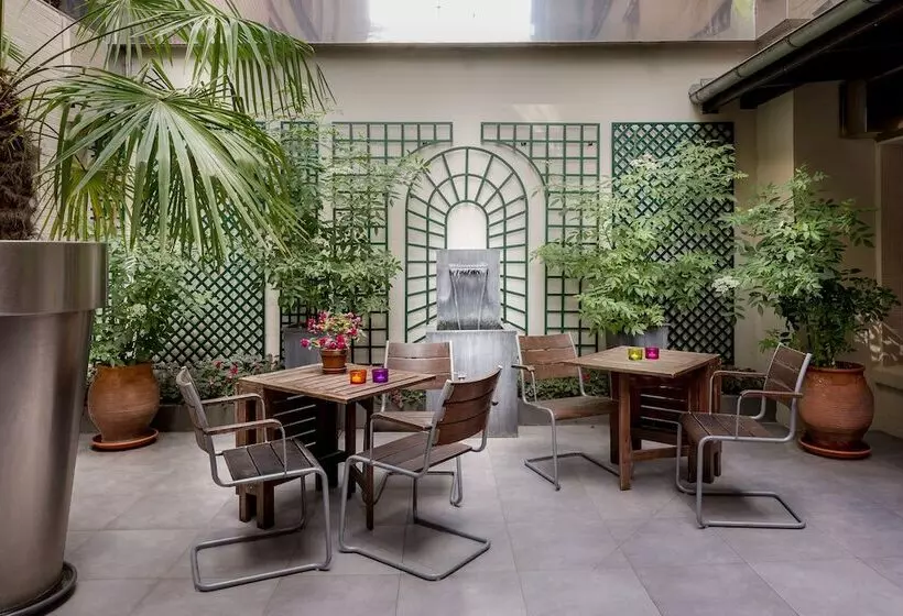 هتل Porte De Versailles