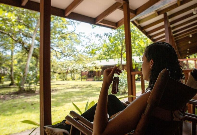 هتل روستایی Laguna Lodge Tortuguero