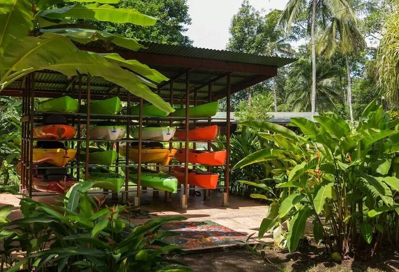 Сельский отель Laguna Lodge Tortuguero