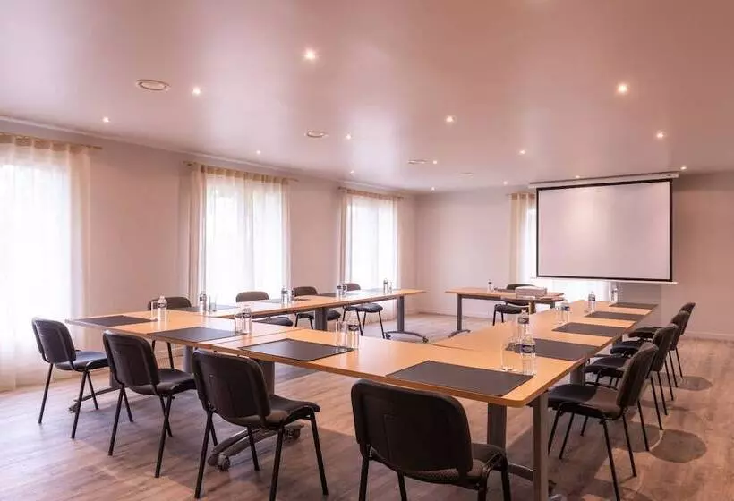 Отель The Originals Boutique, Parc Hôtel, Orléans Sud