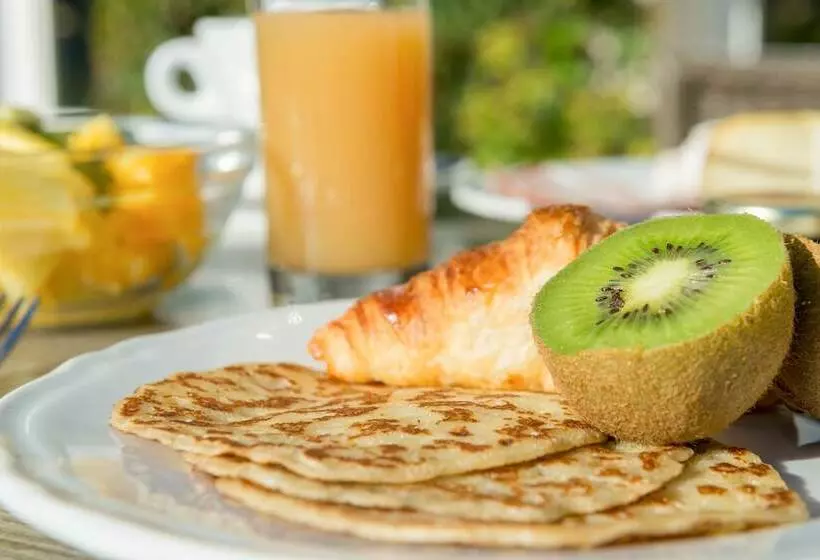 Отель The Originals Boutique, Parc Hôtel, Orléans Sud