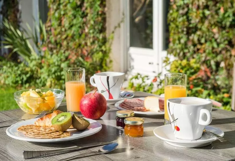 Отель The Originals Boutique, Parc Hôtel, Orléans Sud