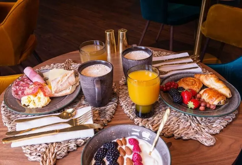 Отель The Originals Boutique, Parc Hôtel, Orléans Sud